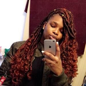 Meet your Posher, Myra